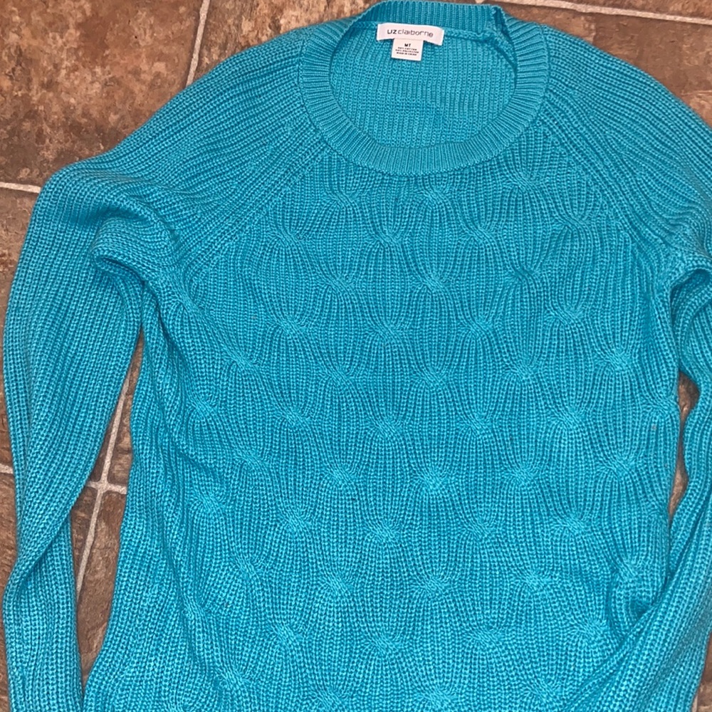 Brand new never worn Liz Claiborne sweater